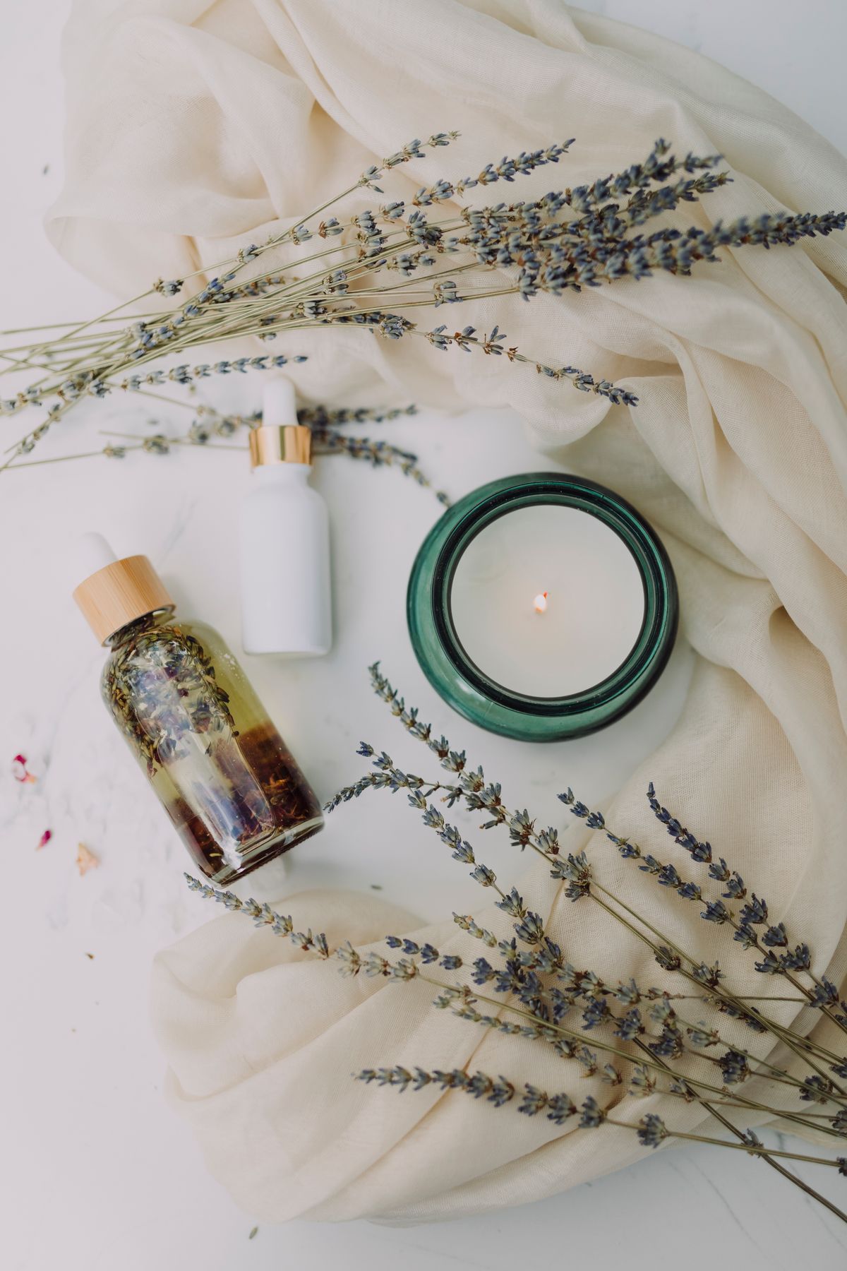 Cozy spa styling detail
